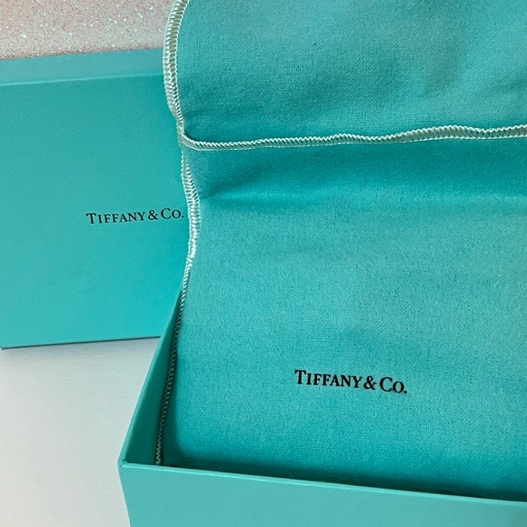Tiffany & Co. Leather Cardholder/Wallet (AS IS) | Tiffany Blue 🩵 - Picture 15 of 15